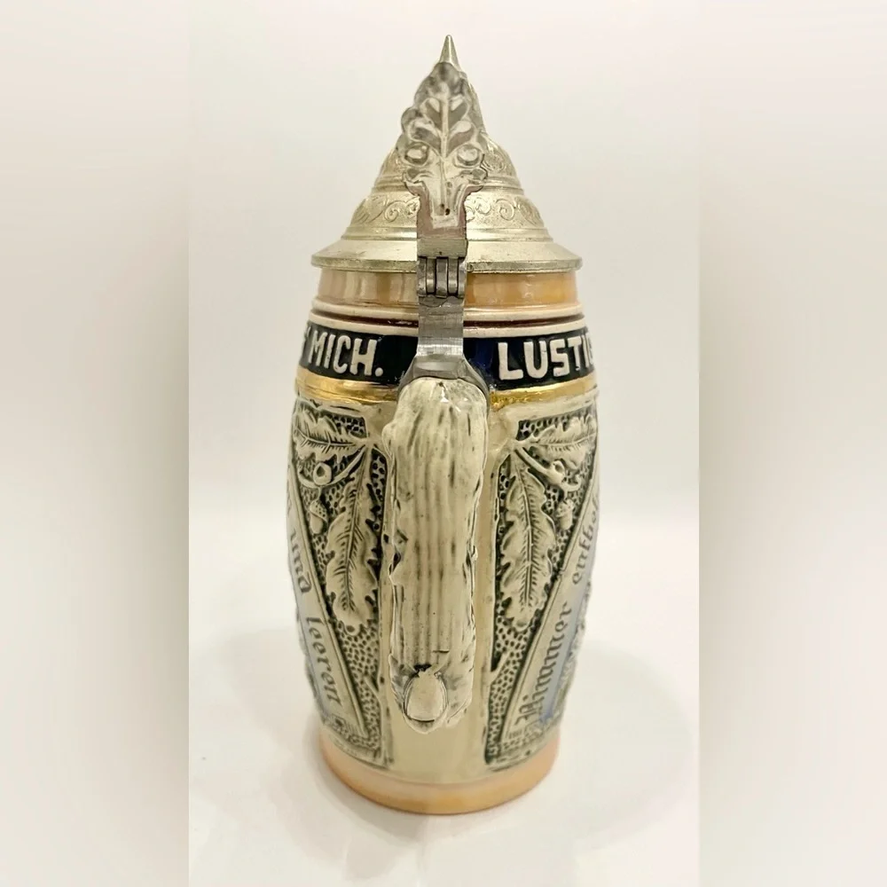Original King 3 German Beer Stein 500 Pewter Lid Courting Couple Barrel 9”